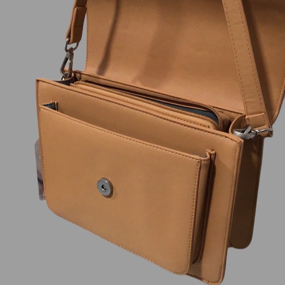 NWT PIXIE MOOD Zoe Causebox Vegan Leather Crossbody, Honey Color - Picture 7 of 15